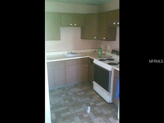 5th image of 878 52nd Ave N