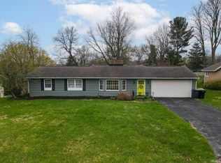 1830 Denslow Dr, South Bend, IN 46614