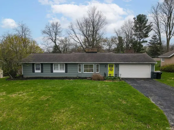 1830 Denslow Dr, South Bend, IN 46614