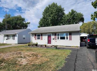 1645 N 21st St, Springfield, IL 62702