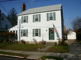 24 Albert St, Pawtucket, RI 02861