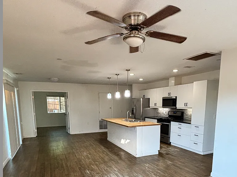 14688 Lazy Dog Way — Photo 2