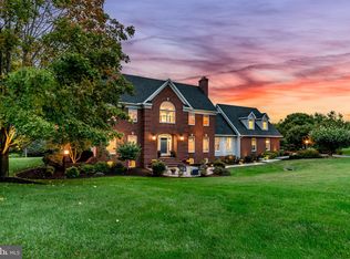 3 Gunpowder Rd, Mechanicsburg, PA 17050