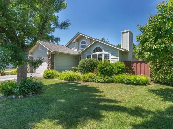 208 Mendelssohn Ct, Cotati, CA 94931