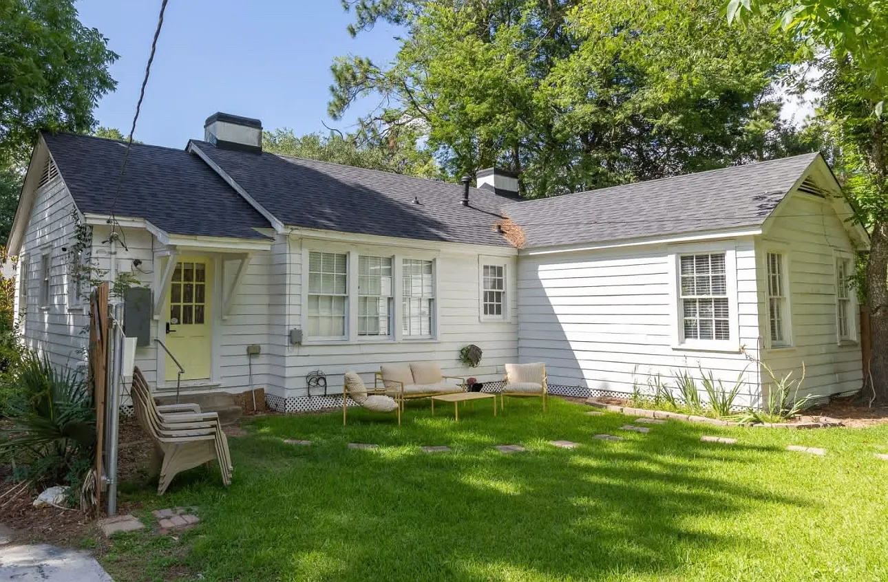 2 bed, 1177 sqft, $2,750 — Photo 2