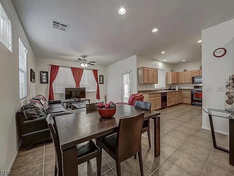 10582 El Cerrito Chico St — Photo 8