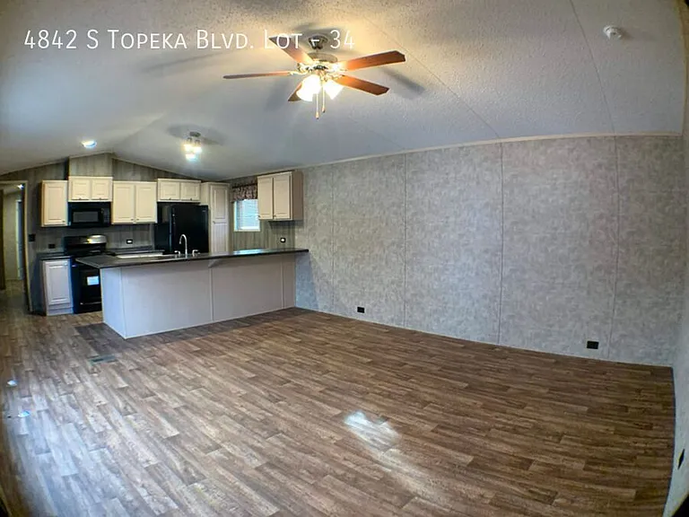 4842 S Topeka Blvd #34 — Photo 7