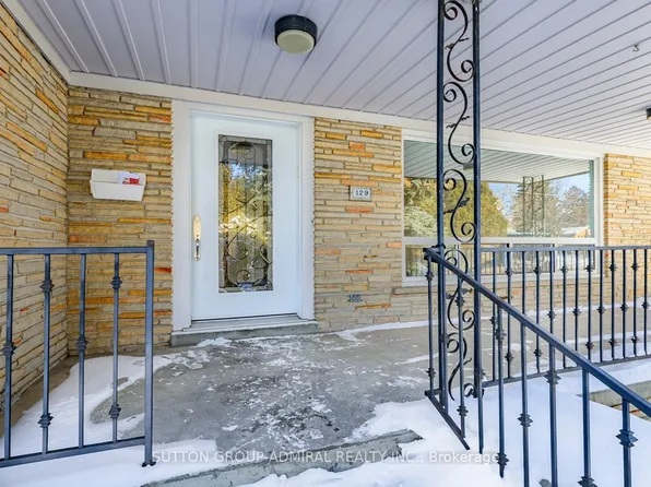 129 Crestwood Rd, Vaughan, ON L4J 1A7