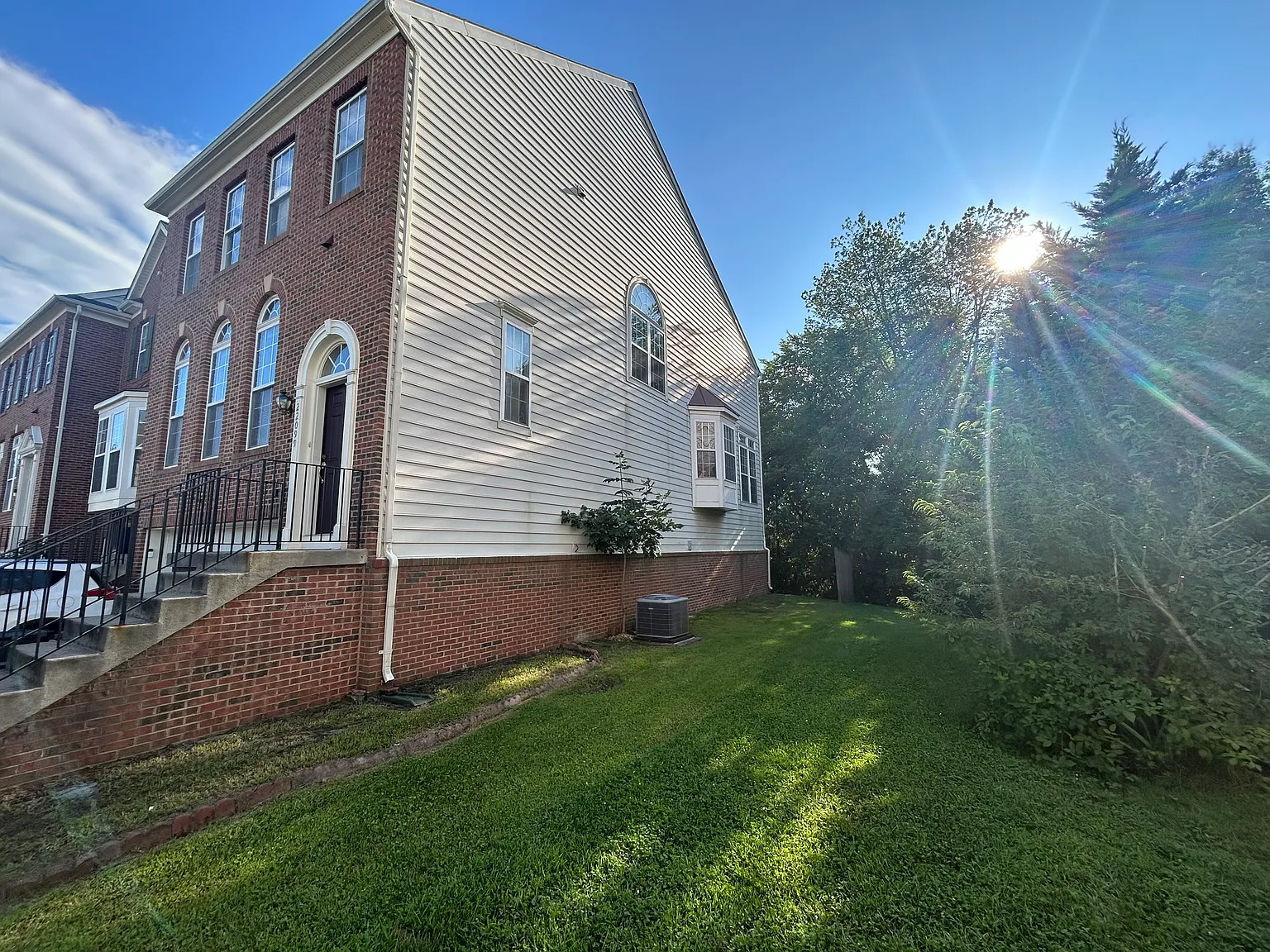 4 bed, 3.5 bath, 2960 sqft, $3,495 — Photo 3