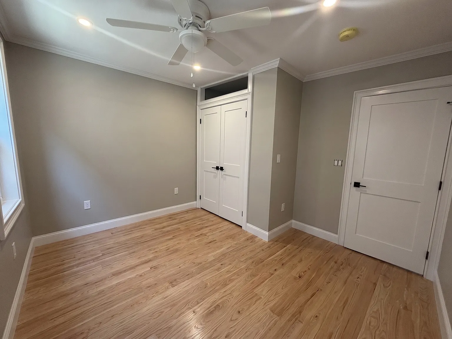 6 Endicott Court - 1 — Photo 2
