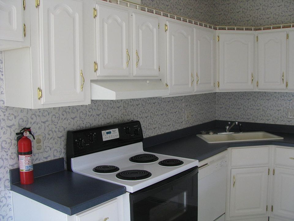 2nd image of 66 Narrow Ridge Rd