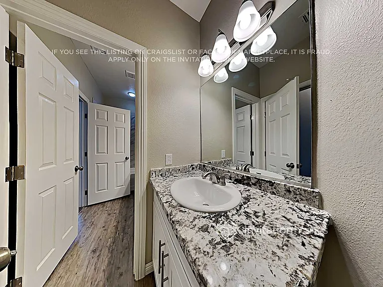7024 Pacific Coast St — Photo 19
