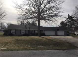 319 Maplewood Dr, Ossian, IN 46777