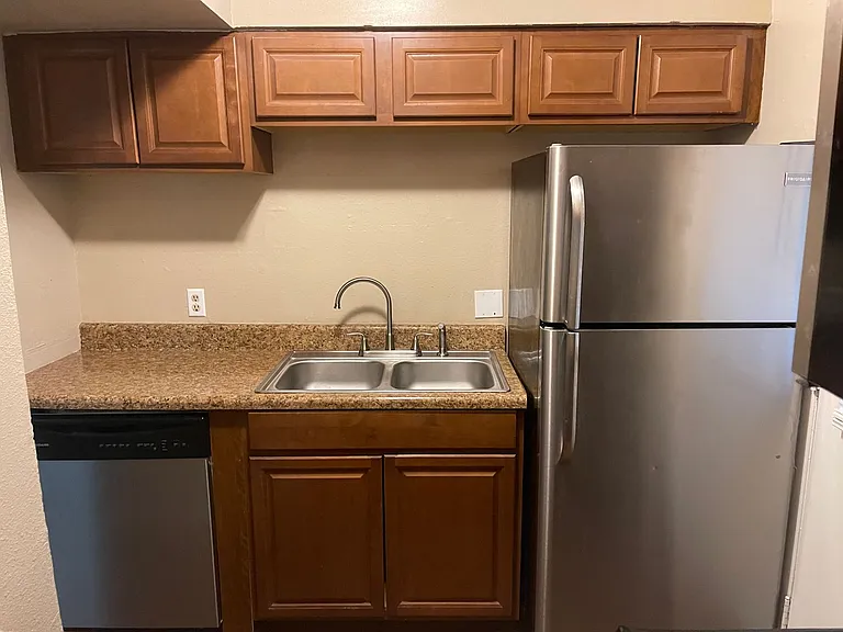 1935 Dawsey St #2 — Photo 8