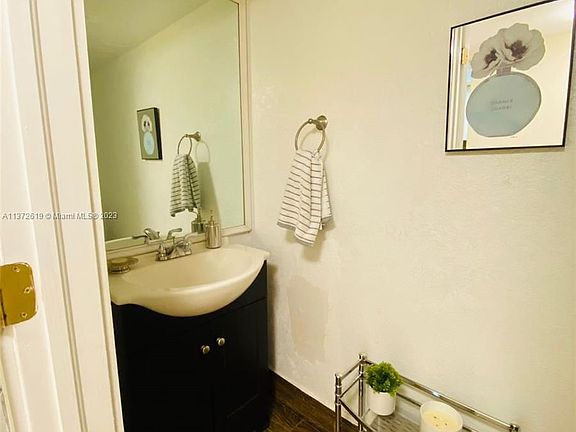 5th image of 8650 SW 109th Ave #3230