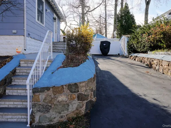 230 Lindenwood Road, Staten Island, NY 10308