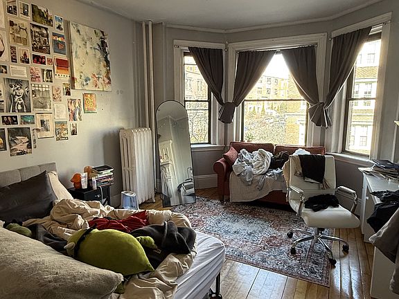 2nd image of 20 Glenville Ave #2