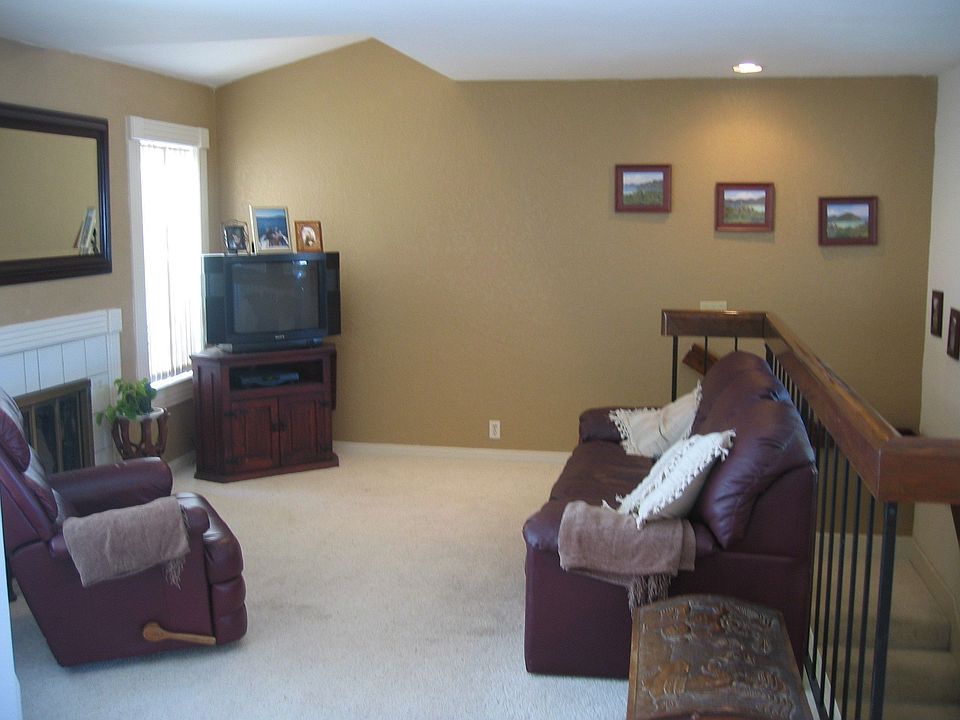 2nd image of 3926 Honeycutt St Unit 3
