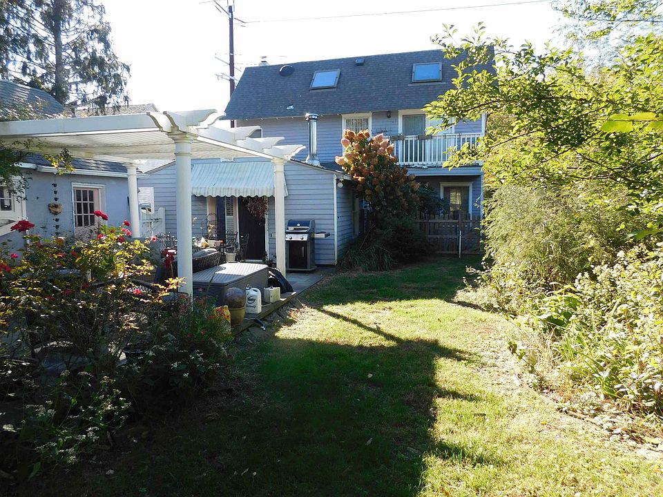 1st image of 26 Old New York Rd