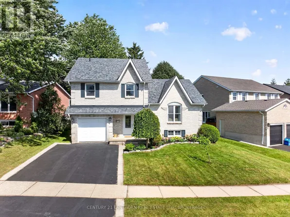 1006 Dillingham St, Kingston, ON K7P 2P4