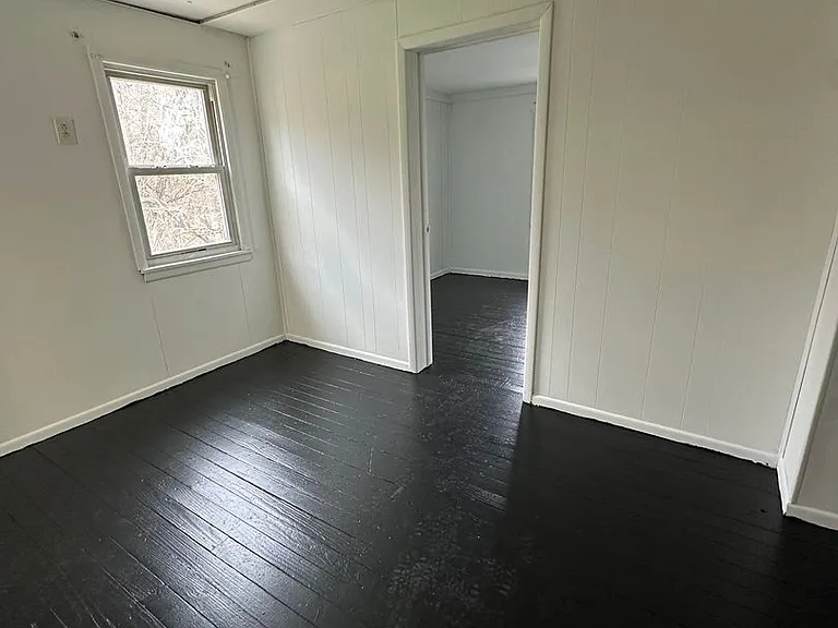113 Spring Ave — Photo 6