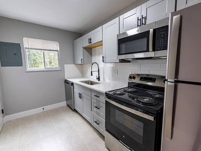 2320 W 47th Ave #8 — Photo 9