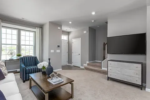 420 Park Ave #3 — Photo 2