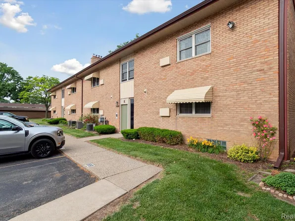 1199 S Sheldon Rd #K-76, Plymouth, MI 48170