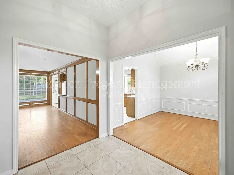 15911 Moon Rock Dr — Photo 5