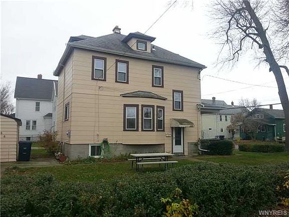 3rd image of 1666 Electric Ave
