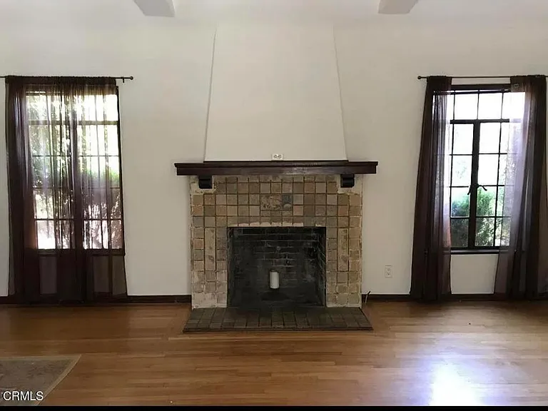 999 N Holliston Ave — Photo 5