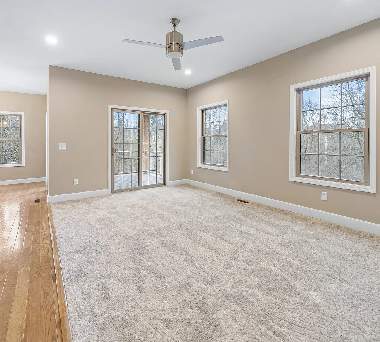4 bed, 2372 sqft, $2,575 — Photo 4