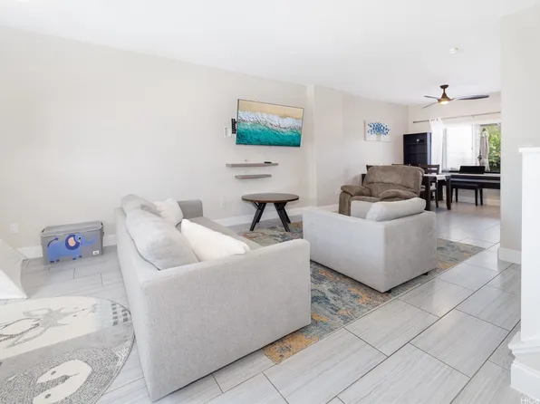 91-1018 Kaimalie St APT R2, Ewa Beach, HI 96706