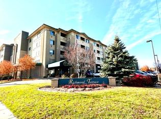 400 Richmond St #303, Appleton, WI 54911