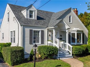 415 Woodstock Ave, Stratford, CT 06614