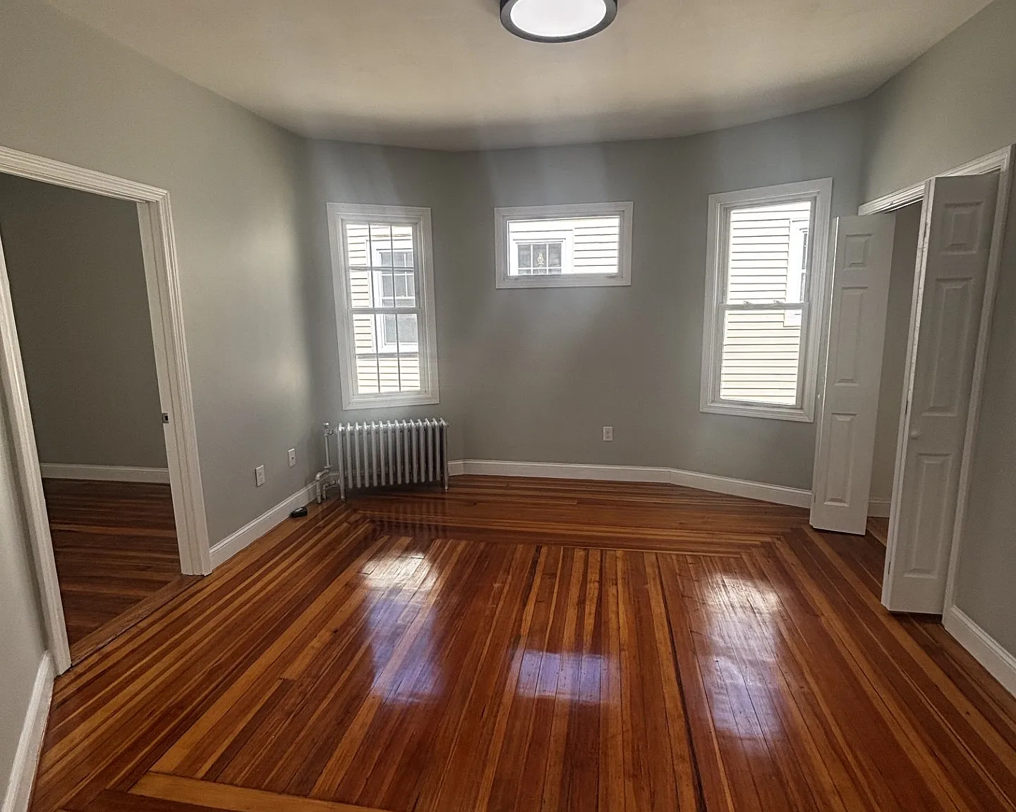 4 bed, 1421 sqft, $3,650 — Photo 2
