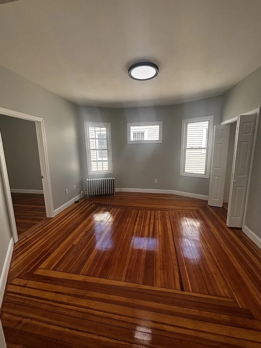 Building Photo - 33 Wolcott St #3
