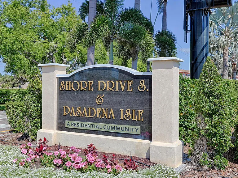 1819 Shore Dr S #103 — Photo 2