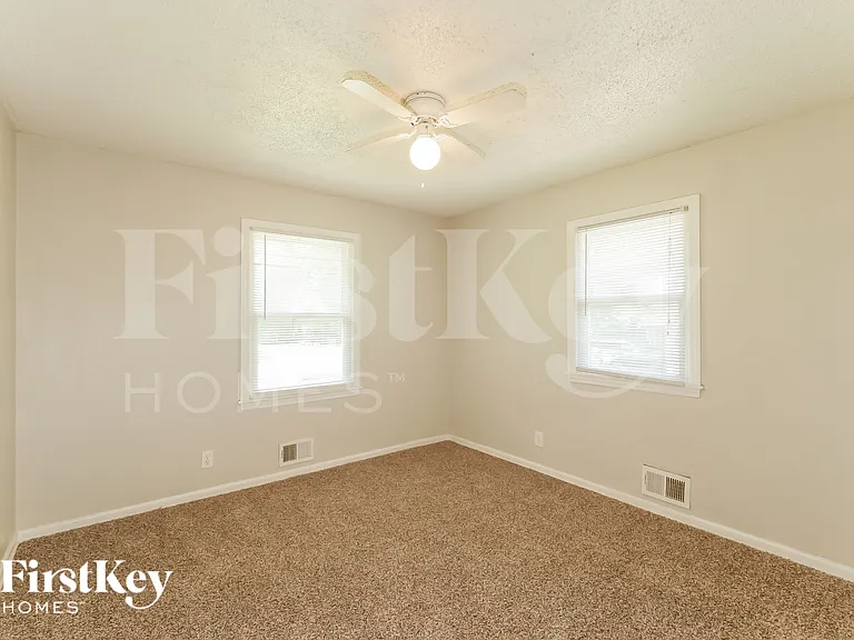 9807 Drury Ave — Photo 14