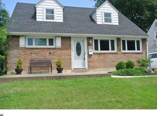 1012 Dale Rd, Secane, PA 19018