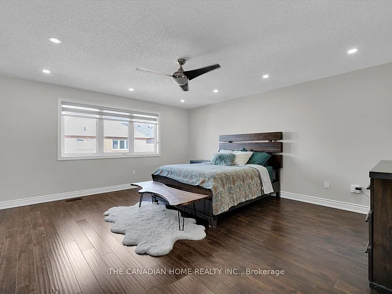 33 Denali Cres — Photo 26