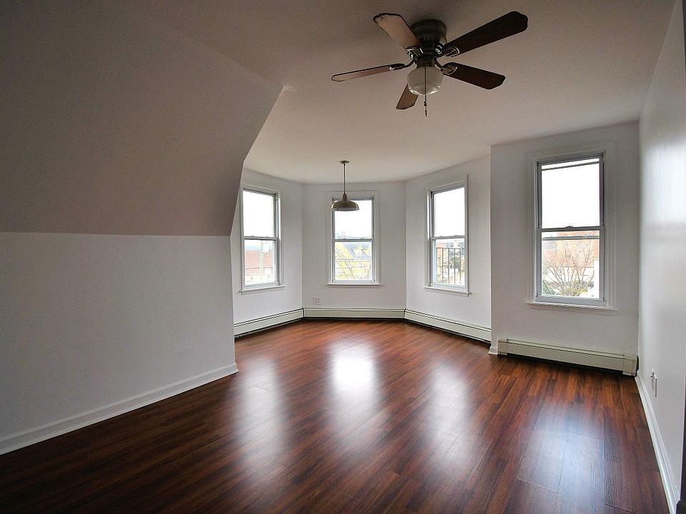 1st image of 388 Palisade Ave