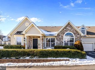 64 Villa Dr, Warminster, PA 18974