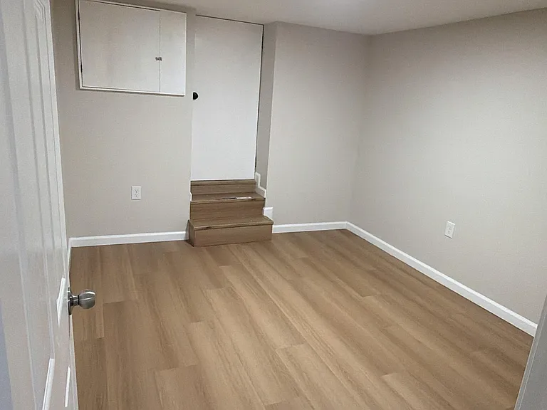 211 N Streeper St — Photo 9
