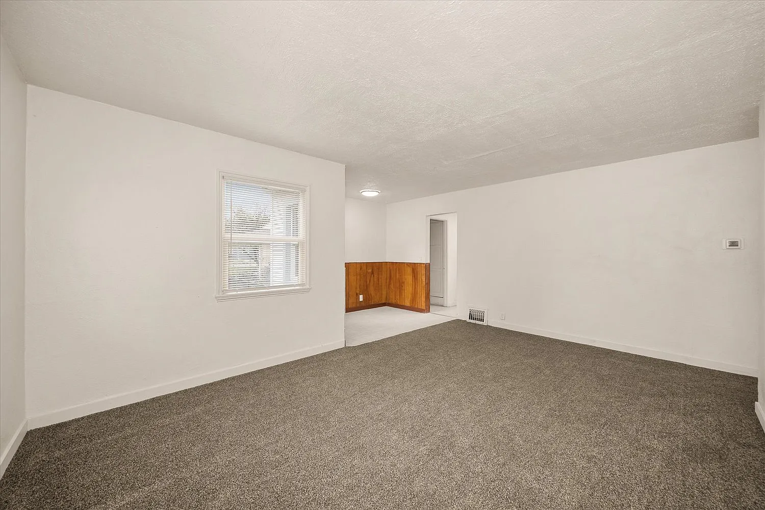 2 bed, 1490 sqft, $1,700 — Photo 3
