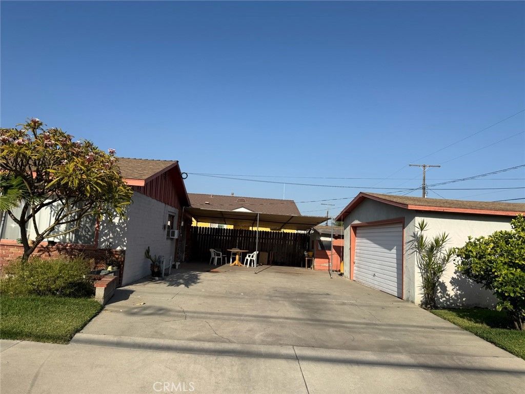 324 Zachary Padilla Ave, Azusa, CA - More