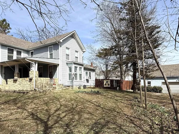 26 N Chautauqua St, Council Grove, KS 66846