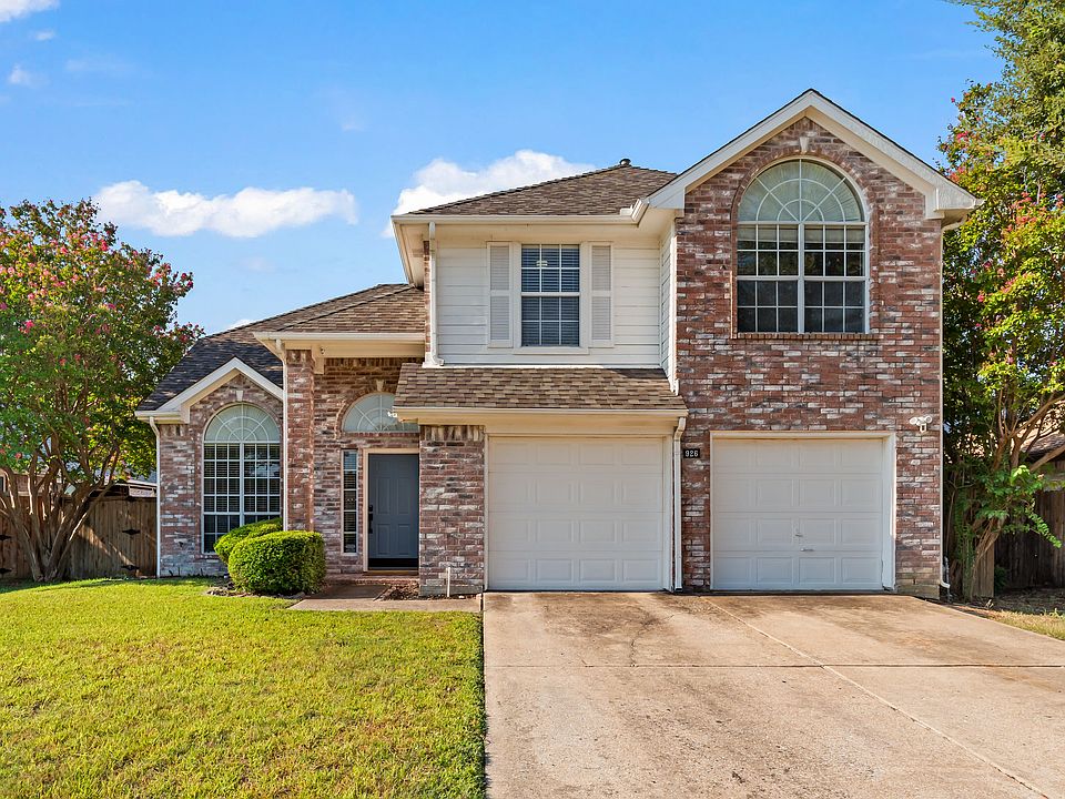 1st image of 926 Silverstone Dr