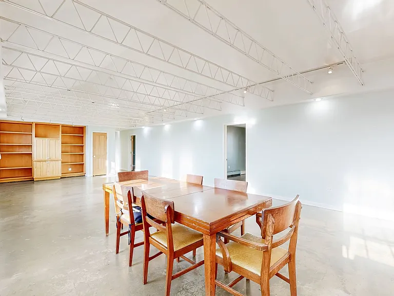 1301 W Dakota Ave #4 — Photo 6