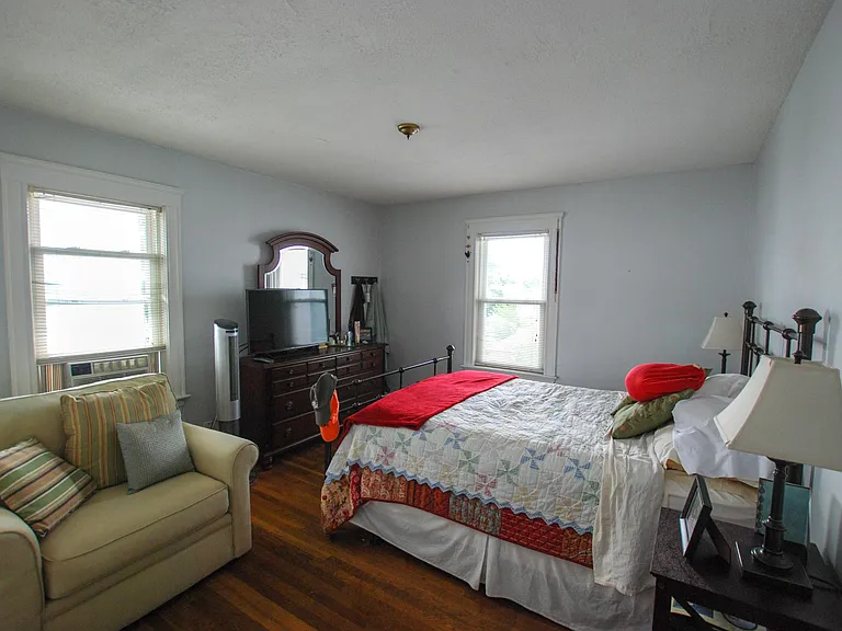 159 Forest St #2 — Photo 5